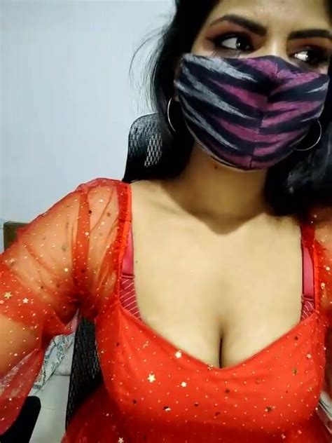 Theera Nude Walk Private Show