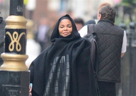 Janet Jackson Dons Islamic Hijab Janet Jackson Islamic Dress Hijab