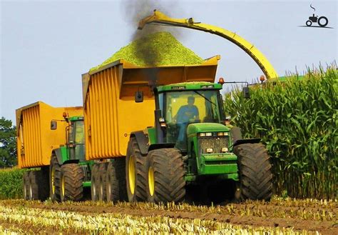 Foto John Deere 8200 van Bosmans Hilvarenbeek