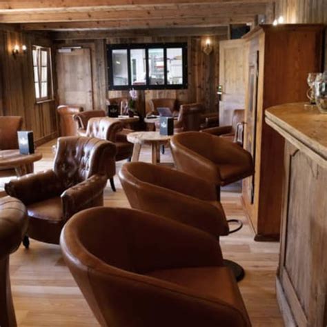 Le Lounge du Tillau à Verrières de Joux Menu avis prix et