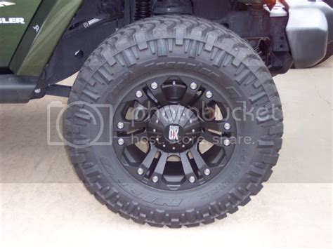 Who is running 18 Inch rims - Page 3 - JeepForum.com