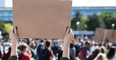 Wirbel Um Afd Veranstaltung Im Raum Pforzheim Omas Gegen Rechts