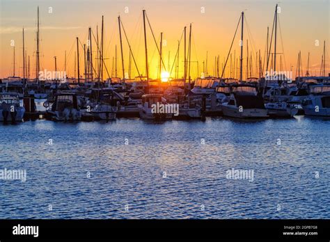 Hillarys Marina Hi Res Stock Photography And Images Alamy