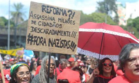 Manifestações contra Bolsonaro ocupam ruas no 7 de setembro