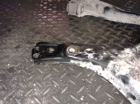 Замена пыльников шруса — ЗАЗ Sens, 1,3 л, 2008 года | своими руками ...