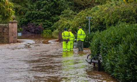 Perth and Kinross Council sorry for flood gates fiasco