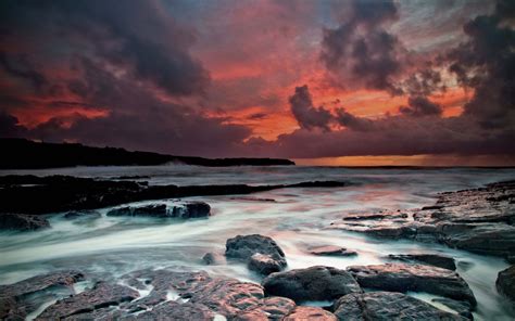 Wallpaper Pemandangan Matahari Terbenam Laut Batu Alam Pantai