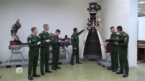 Смотреть "Смотр. Военно-космическая академия имени Можайского: как учат ...