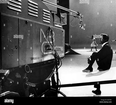 Sammy Davis Jr On Set Of A Television Show Stock Photo Alamy