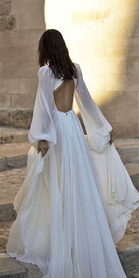 Simple Wedding Dresses 30 Best Looks Expert Tips Faqs Artofit