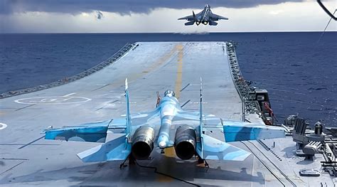 Movimientos en el único portaaviones ruso Almirante Kuznetsov