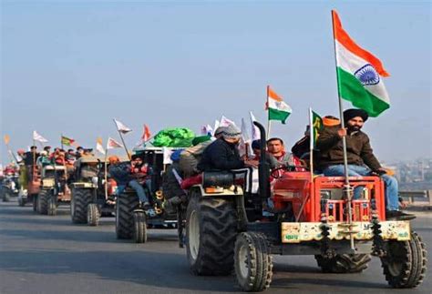 Farmers Protest किसानों के विरोध प्रदर्शन से पहले नोएडा में धारा 144