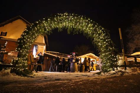 Alpe Cimbra Tn A Lavarone Sullalpe Cimbra Si Accendono Le Luci Del