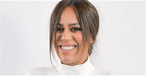 Amel Bent Maman De Son Me Enfant La Chanteuse A Accouch D Un Petit