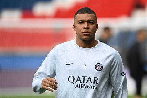 Kylian Mbappé no activaría la cláusula que extendería su contrato con