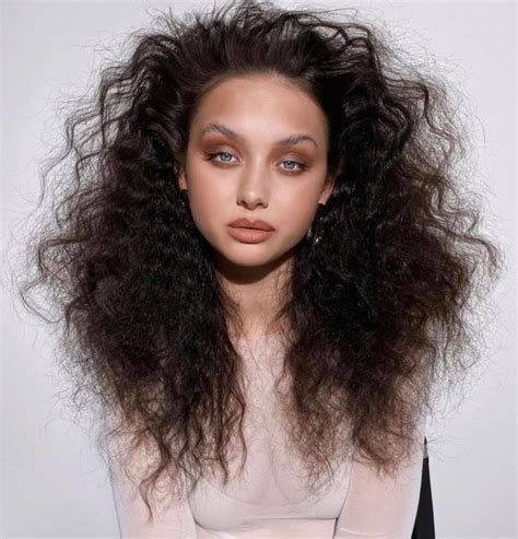The Prettiest Aquarius Hairstyles To Express Your Bold Side