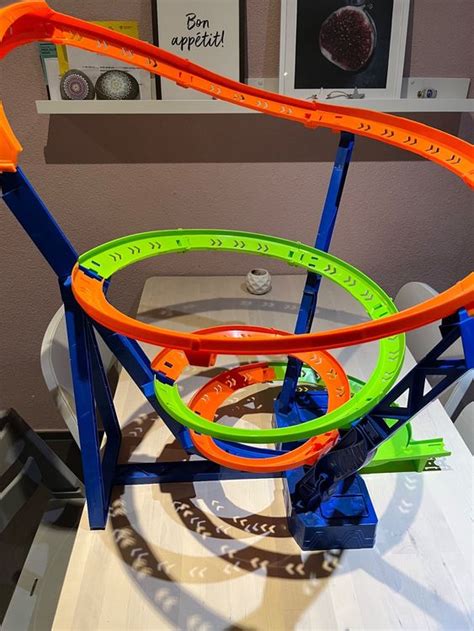 Hot Wheels Action Cars Crash Spirale Gebraucht in Untersiggenthal für CHF mit Lieferung