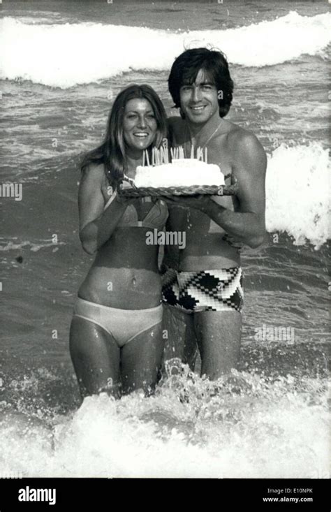 Hot Sexy Sheila Widnall Bikini Pics