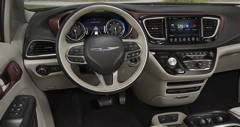 2017 Chrysler Pacifica Aims To Reinvent The Minivan Consumer Reports