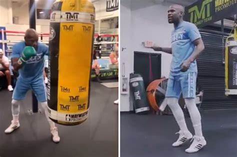 Floyd Mayweather shows off his dazzling skills and speed in impressive ...