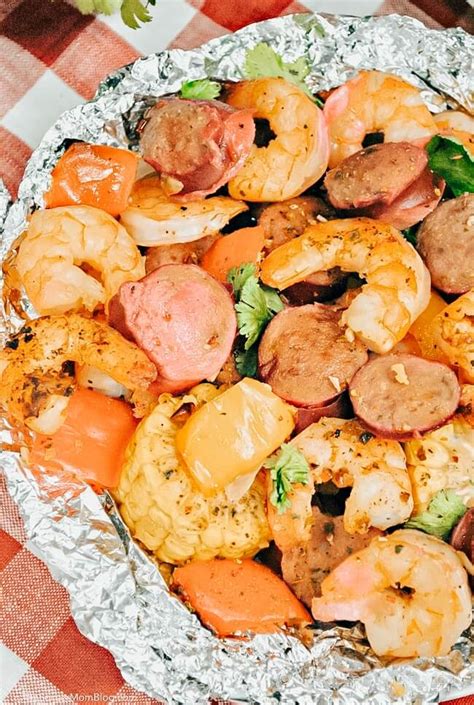 Cajun Shrimp Foil Packets Minute Recipe The Soccer Mom Blog