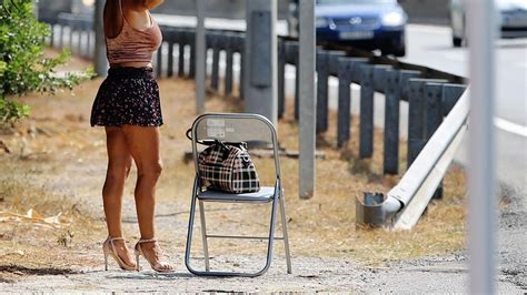 La Prostitución En España 45000 Mujeres Y Cinco Millones De Euros Al Día El Periódico