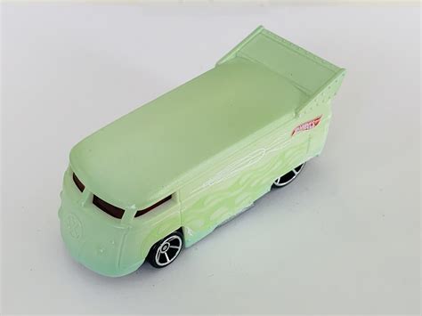 Hot Wheels Color Shifters Vw Drag Bus