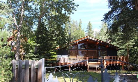 Cozy Cabin in the Rockies Harvie Heights Canada 𝗖𝗮𝗯𝗶𝗻𝗻𝘀