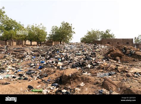 Gestion Des Déchets Solides En Afrique Banque De Photographies Et Dimages à Haute Résolution