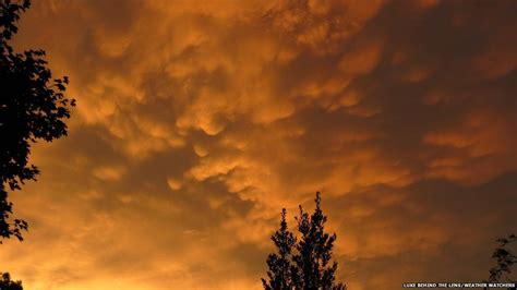 Impressive Mammatus Clouds On Hottest July Day Bbc Weather