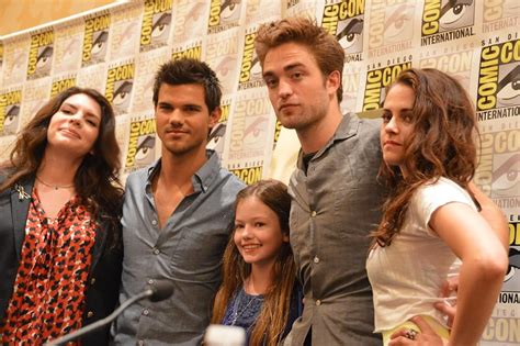 Taylor Lautner And Mackenzie Foy