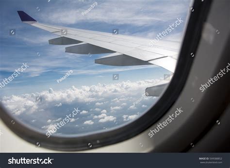 10 244 Airplane material 图片库存照片和矢量图 Shutterstock