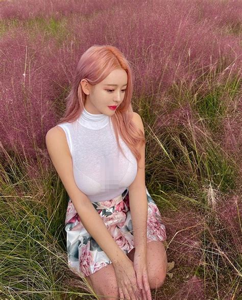 Hot Girl H N Qu C M C Xuy N Th U Khoe V Ng M T C Ng Y N Th