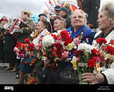 World War Two veterans have a V E Day reunion near the Bolshoi Theatre ...