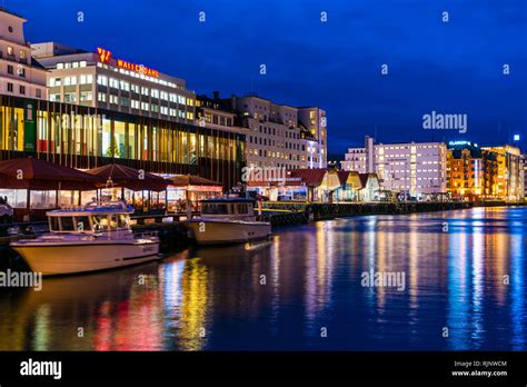 Christmas in Bergen, Western Norway Stock Photo - Alamy