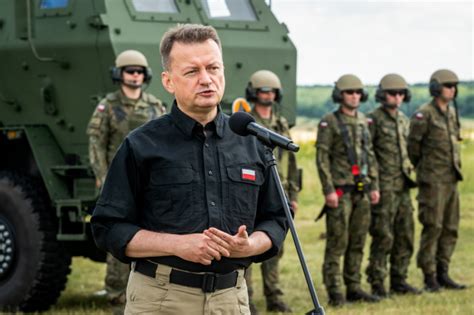 Ćwiczenie rakietowe z wykorzystaniem wyrzutni HIMARS podczas wizyty min