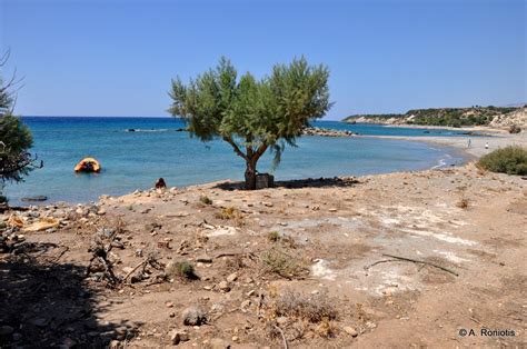 ⭐ Travel Guide for Island Crete ⛵, Greece - Lakki beach