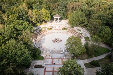 Tuba Chorzowa Aktualno Ci Renowacja Kr G W Tanecznych W Parku