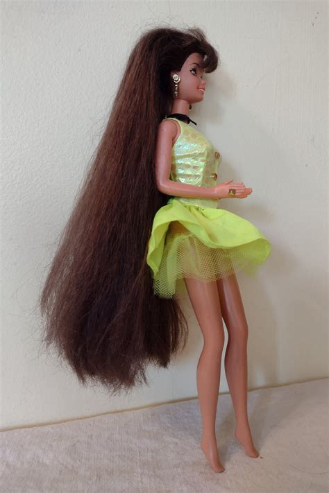Vintage Brunette Long Hair Barbie Doll Year Wear Green Dress And Jewelry Cut And Style