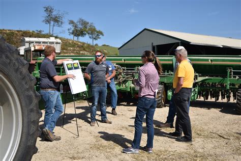 Legislators Join A Field Day Mid West Farm Report