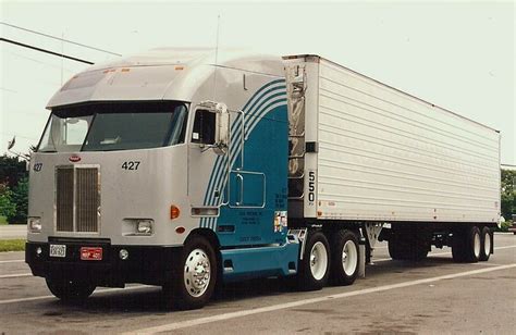 Peterbilt 372 This Was Petes Attempt At An Aerodynamic Co Flickr