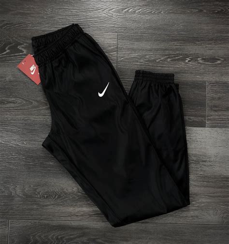 Купить Спортивные штаны Nike (Найк) President L Черные (1590403527/2 ...