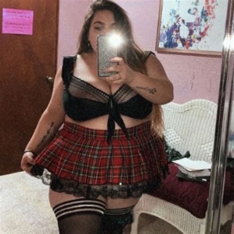 Sucking On My Pink Dildo While Home Alone Amateur Porn Feat Mommymilkerr Xhamster