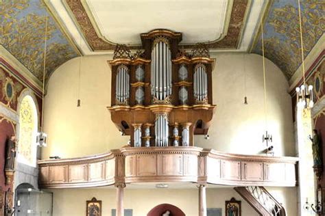 Pfarrkirche St Maria Magdalena Rumabel