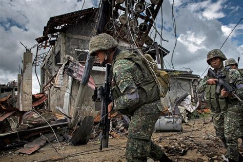 Captive Priest Is Freed As Philippine Troops Close In On Militants