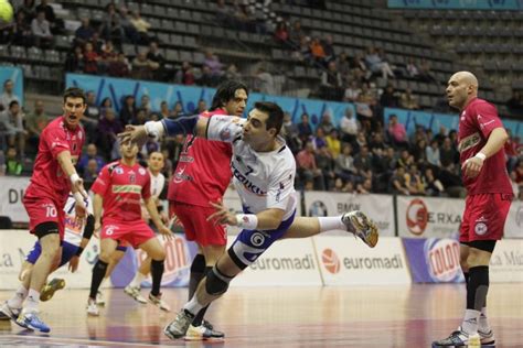 Lo Balonmano NATURHOUSE LA RIOJA 31 27 FRAIKIN BM GRANOLLERS 27 04