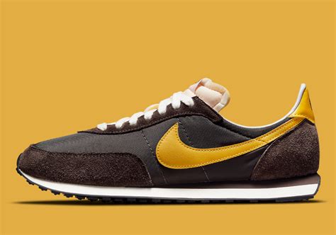 Nike Waffle Trainer 2 Velvet Brown DB3004-200 | SneakerNews.com