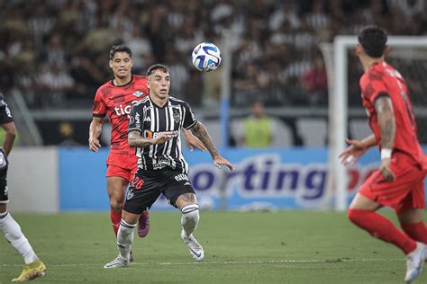 Veja Fotos Do Jogo Entre Atl Tico Mg E Libertad Pela Fase De Grupos Da