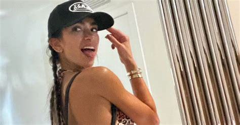 Instagram Model Gets Cheeky By Posing In Skimpy Leopard Bikini In Mirror Snap Daily Star