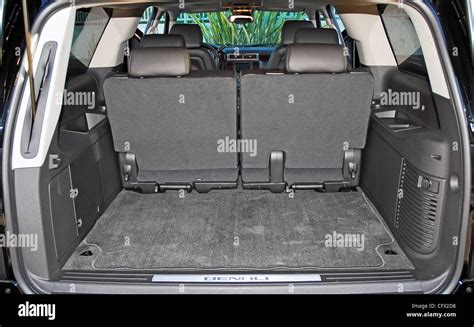 Rear Cargo All Seats Up 2007 Gmc Yukon Denali Xl Stock Photo Alamy